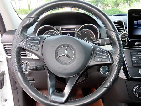 Mercedes-Benz GLE-Class — photo 08