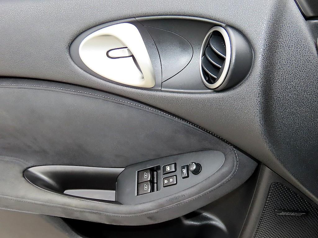Nissan 370Z — photo 11