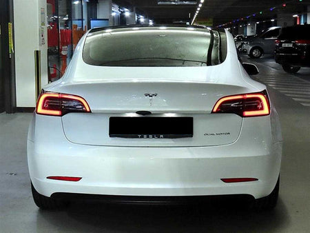 Tesla Model 3 — photo 05