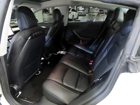 Tesla Model 3 — photo 07