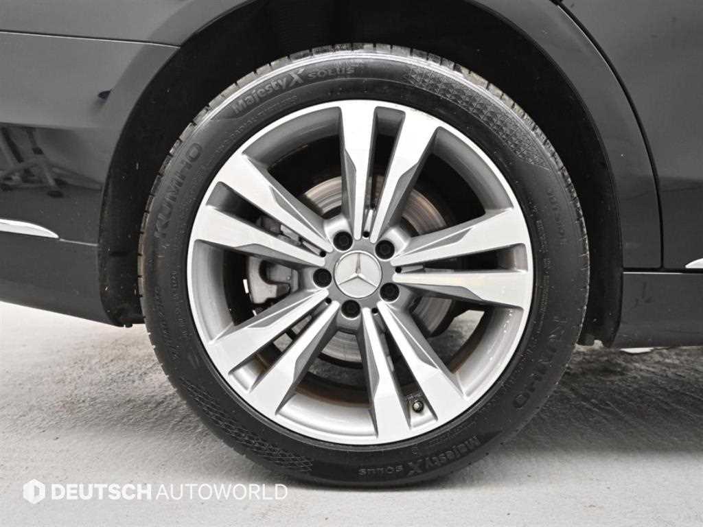 Mercedes-Benz S-Class — photo 05