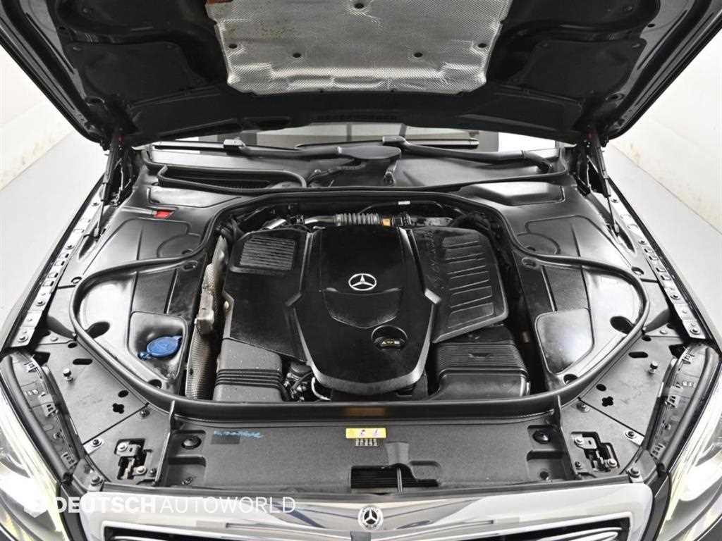 Mercedes-Benz S-Class — photo 06