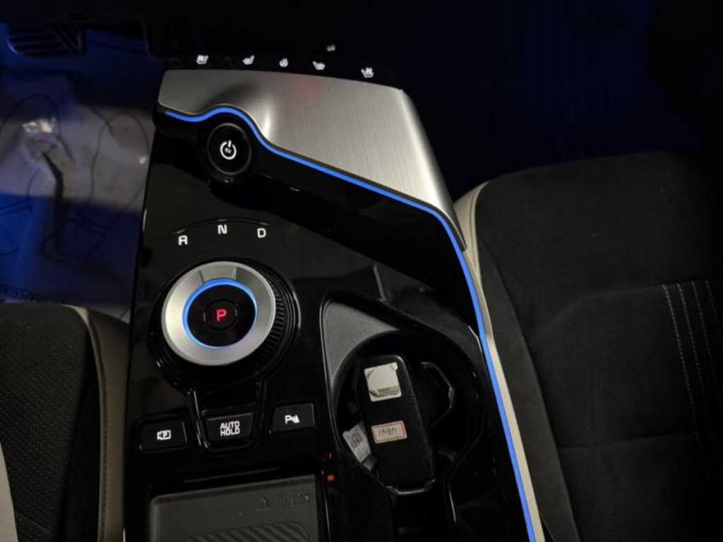 Kia EV6 — photo 12