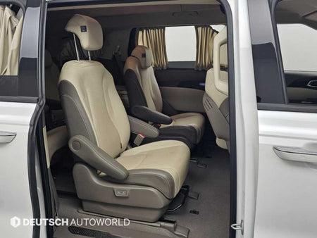 Kia Carnival — photo 12