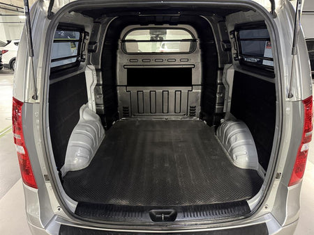 Hyundai Starex — photo 05
