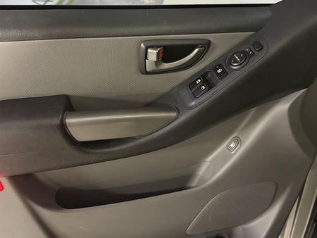 Hyundai Starex — photo 06