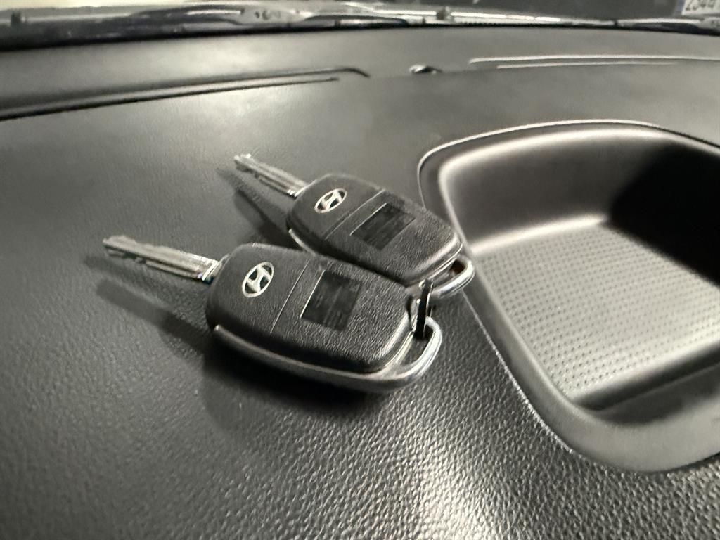 Hyundai Starex — photo 18