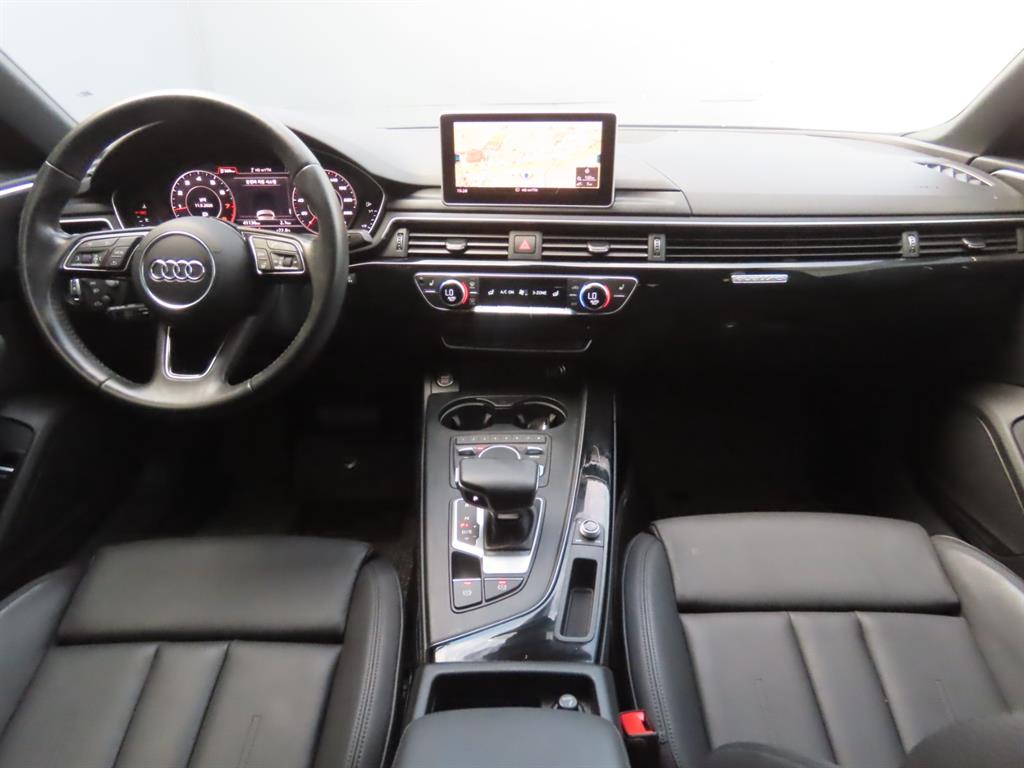 Audi A5 — photo 09