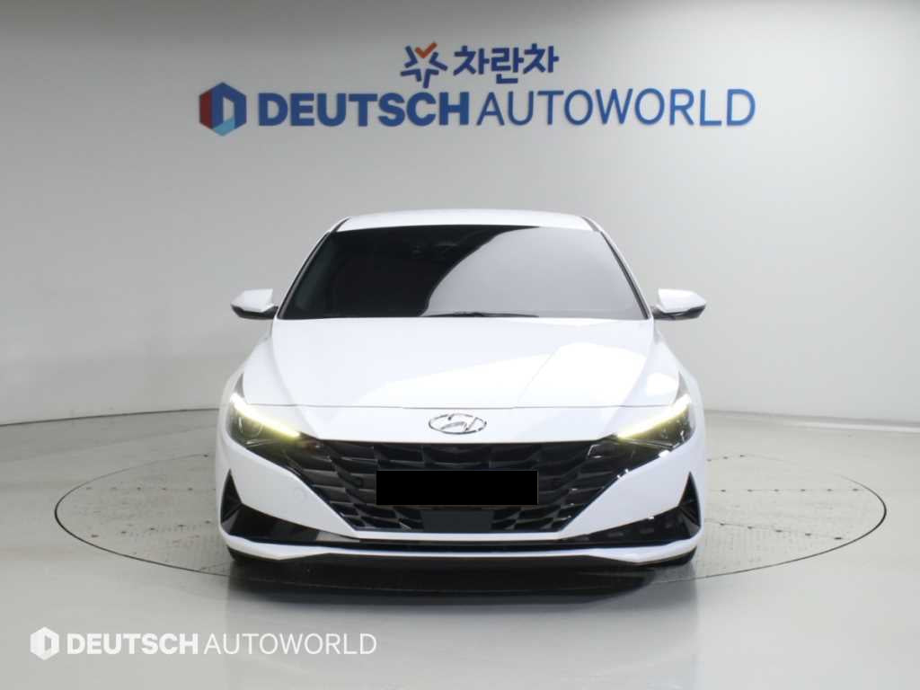 Hyundai Avante — photo 03