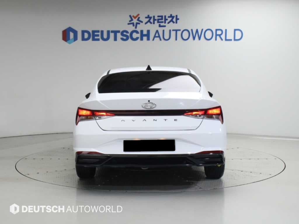 Hyundai Avante — photo 04