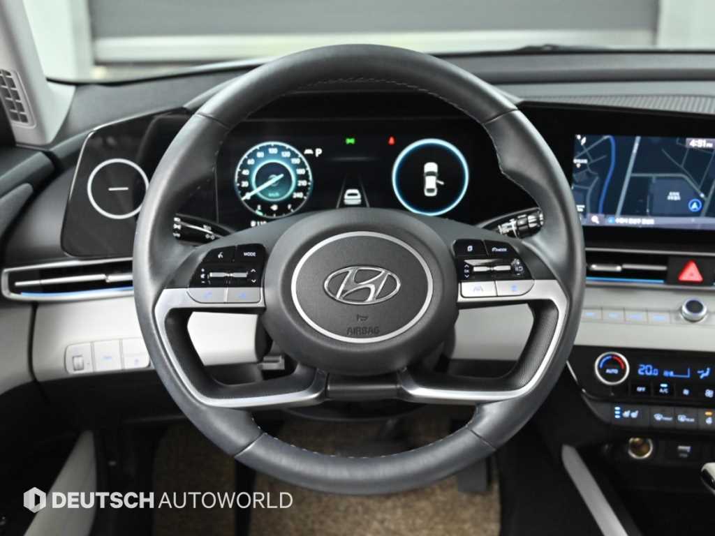 Hyundai Avante — photo 13