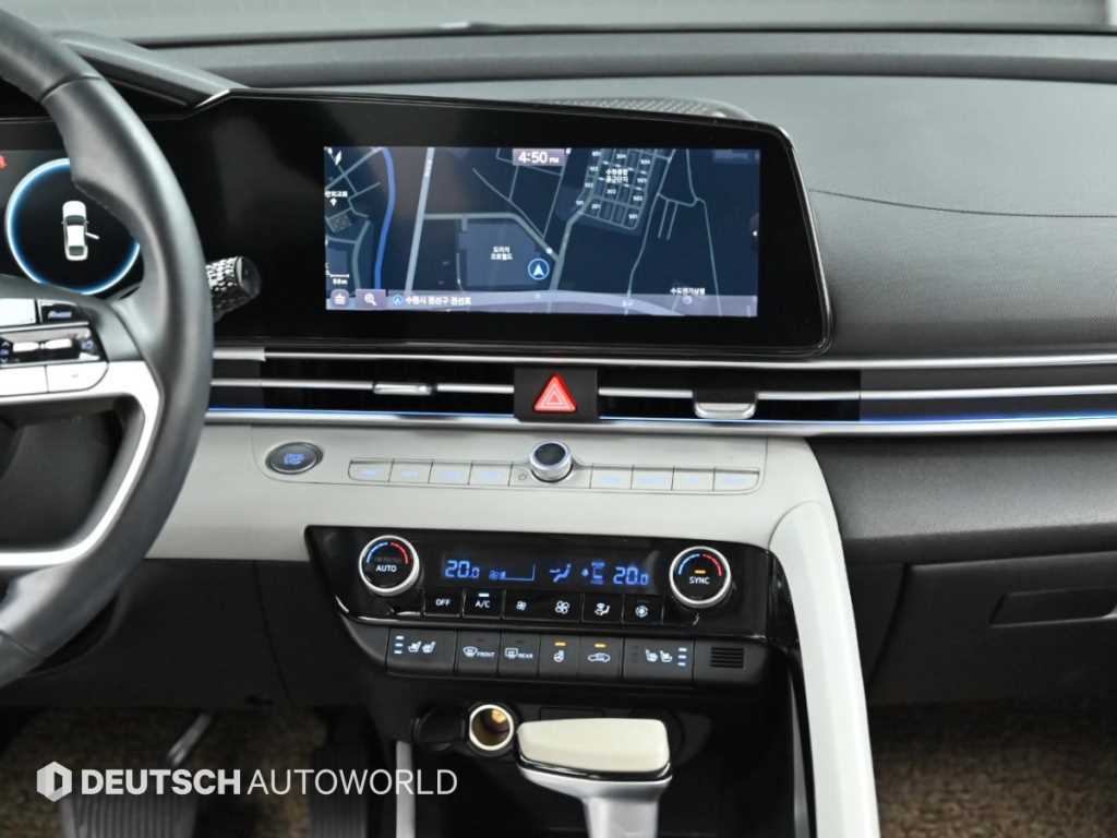 Hyundai Avante — photo 14