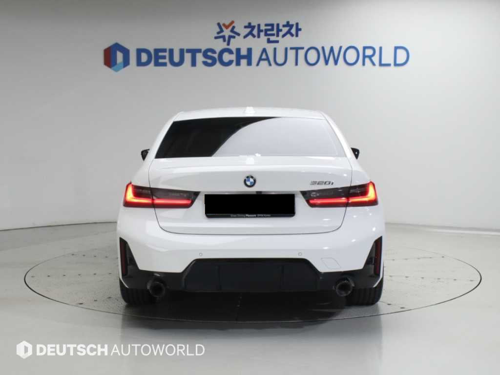 BMW 3-Series — photo 04