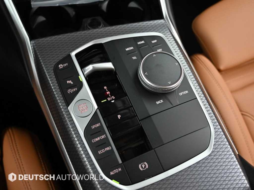 BMW 3-Series — photo 09