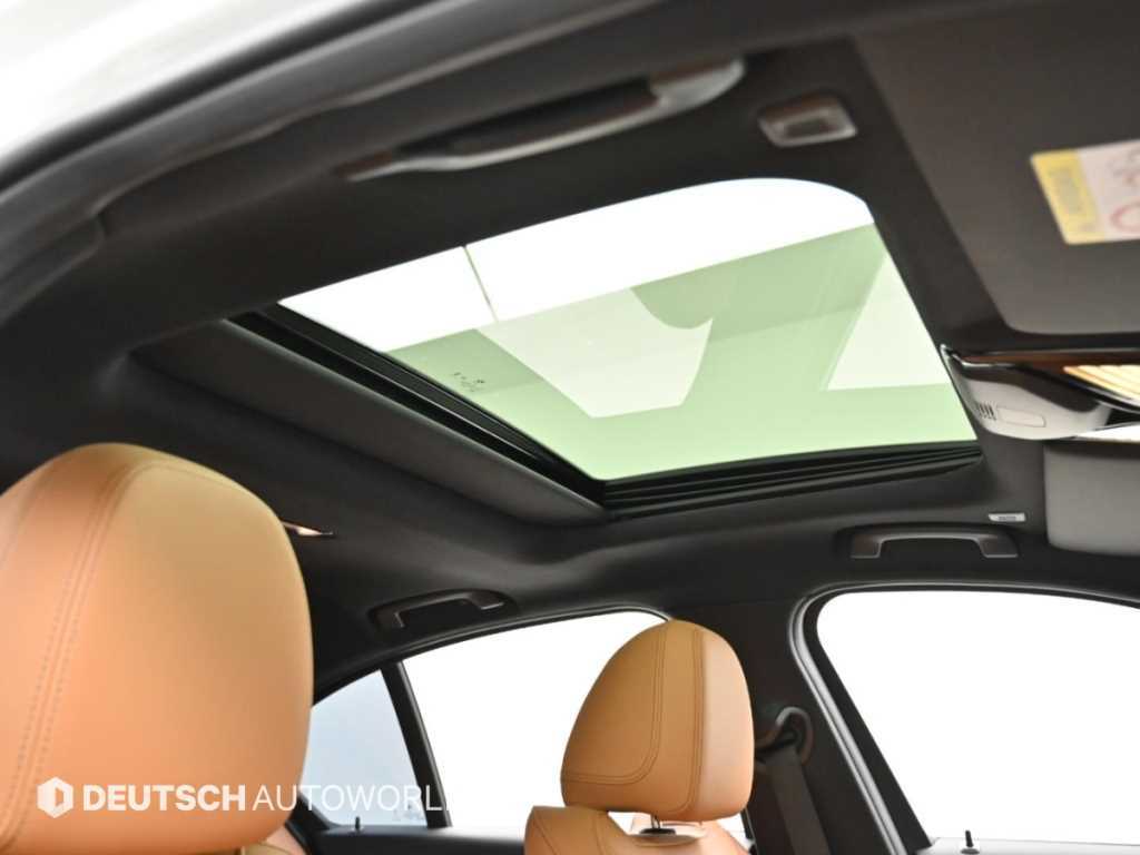 BMW 3-Series — photo 18
