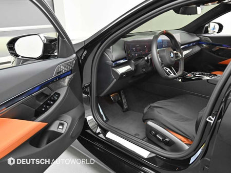 BMW M5 — photo 11
