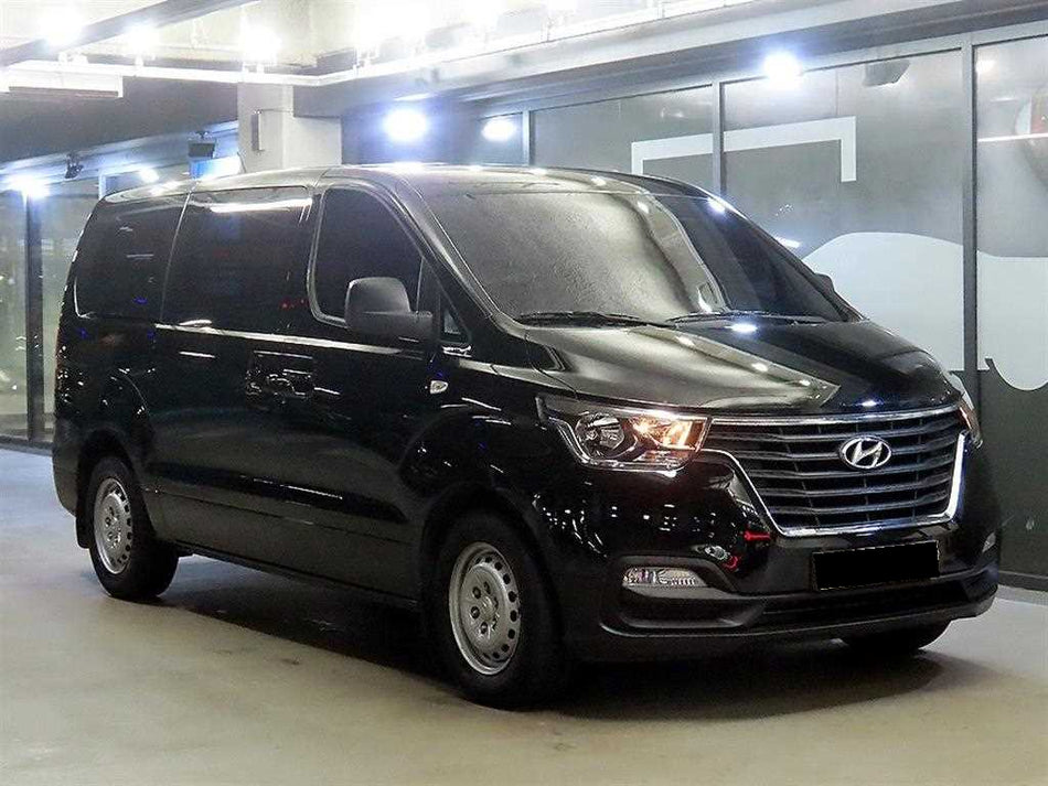 Hyundai Starex — photo 01