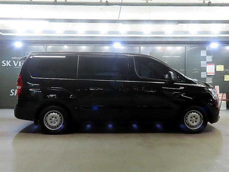 Hyundai Starex — photo 03