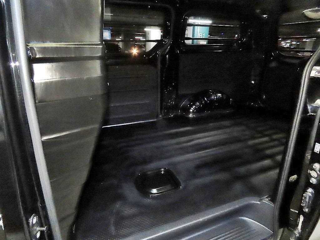 Hyundai Starex — photo 07