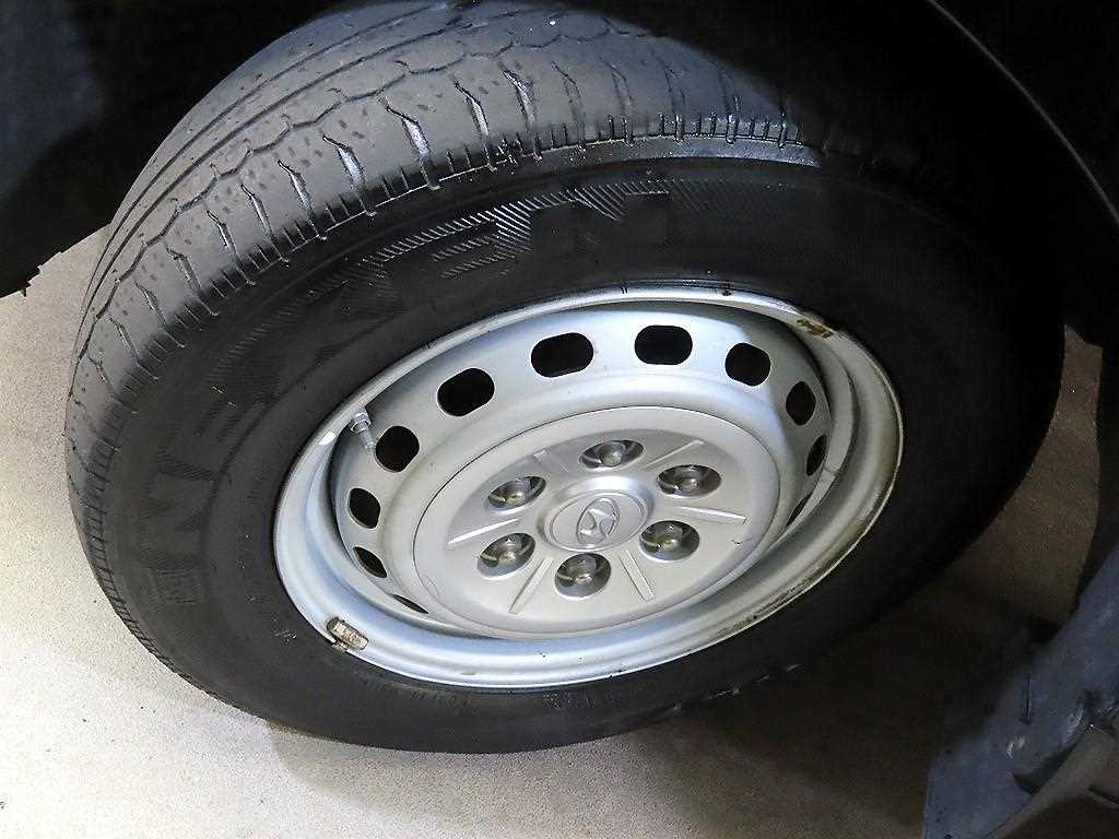 Hyundai Starex — photo 17