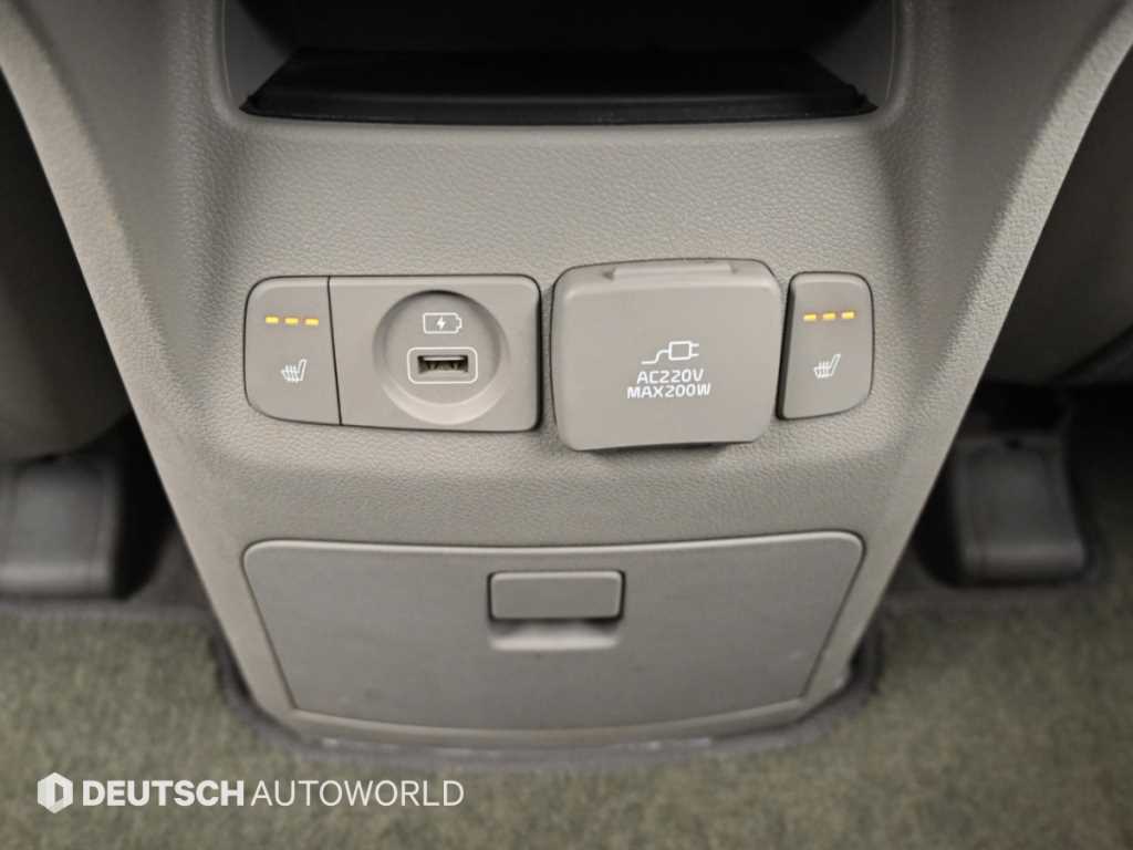 Kia Carnival — photo 16