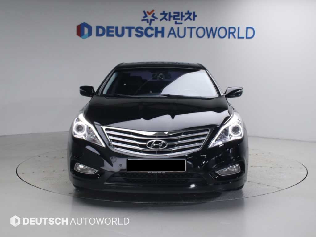 Hyundai Grandeur — photo 03