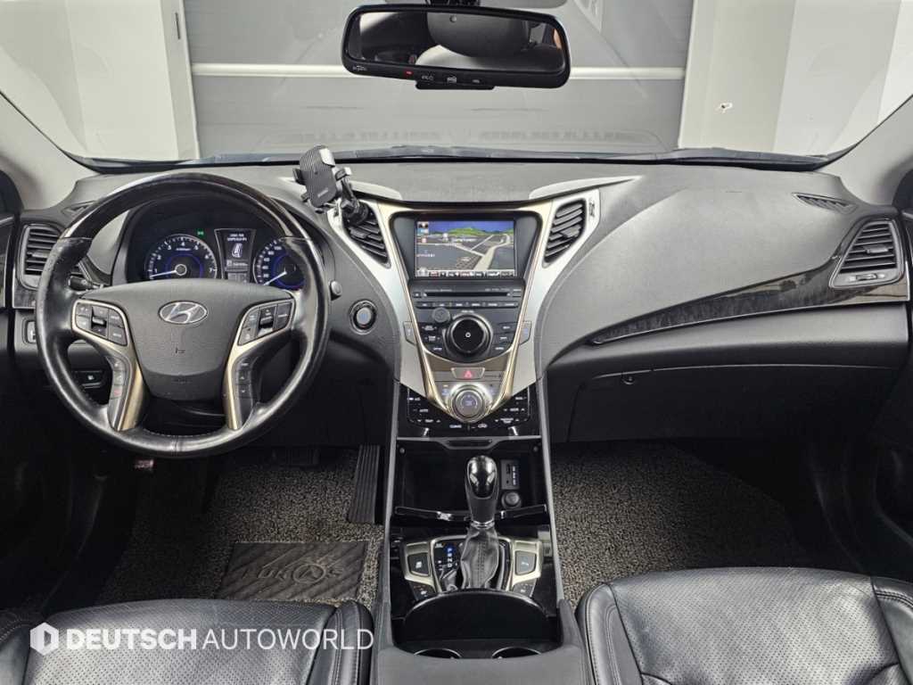 Hyundai Grandeur — photo 07