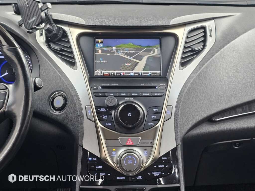 Hyundai Grandeur — photo 14