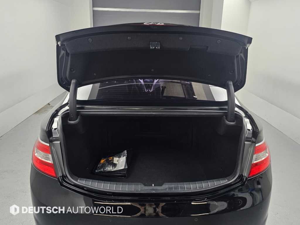 Hyundai Grandeur — photo 19