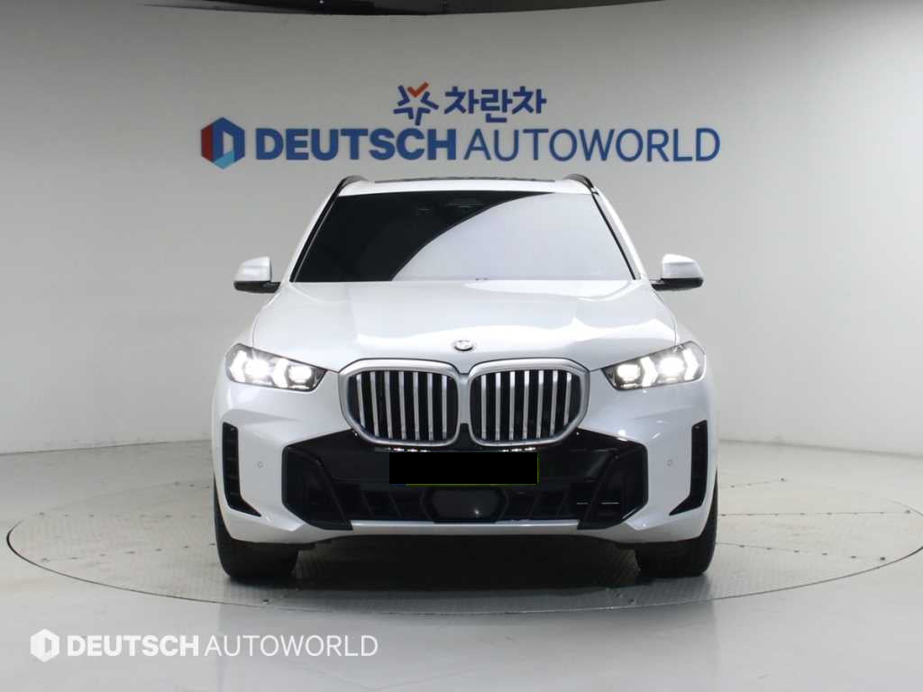 BMW X5 — photo 03