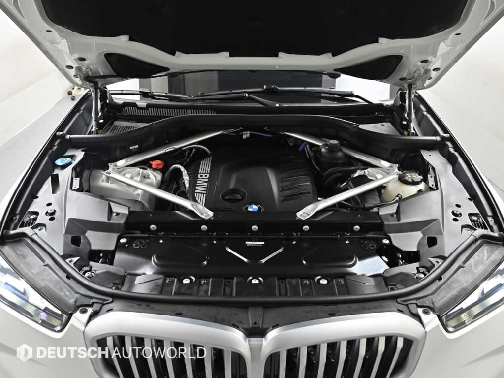 BMW X5 — photo 06