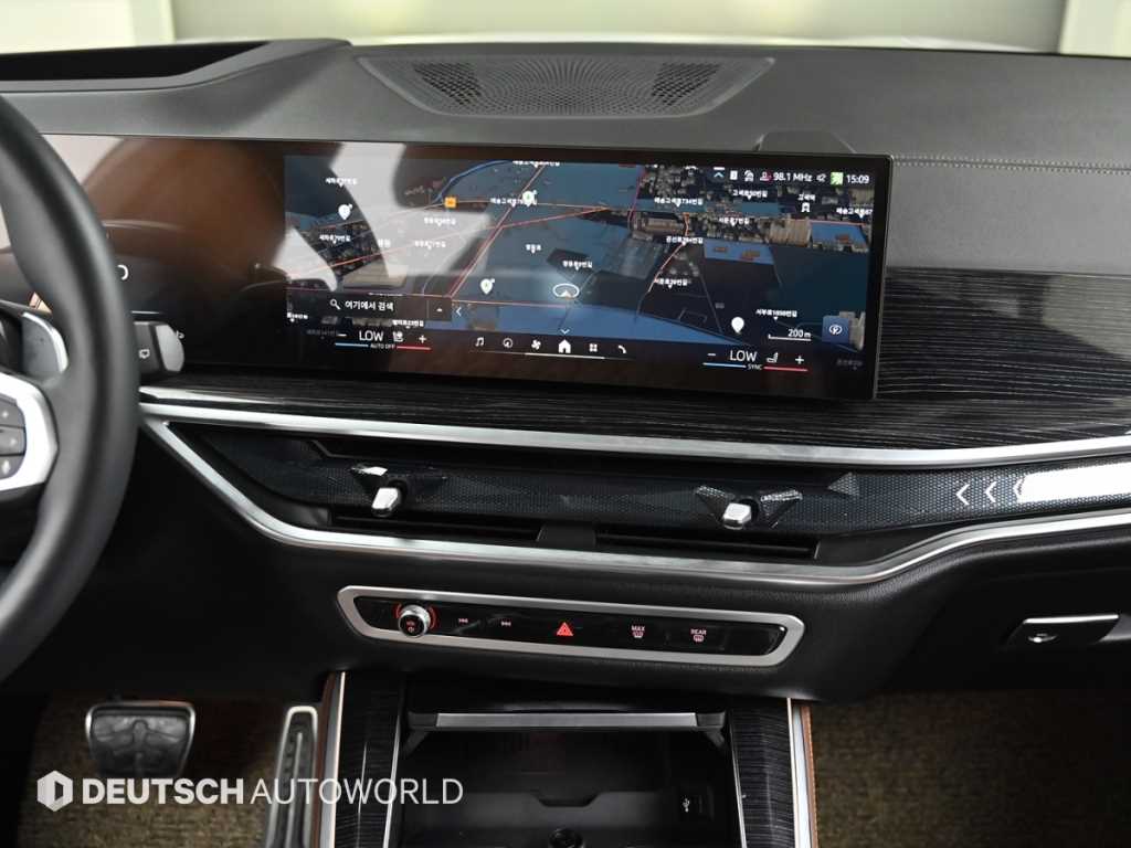 BMW X5 — photo 14
