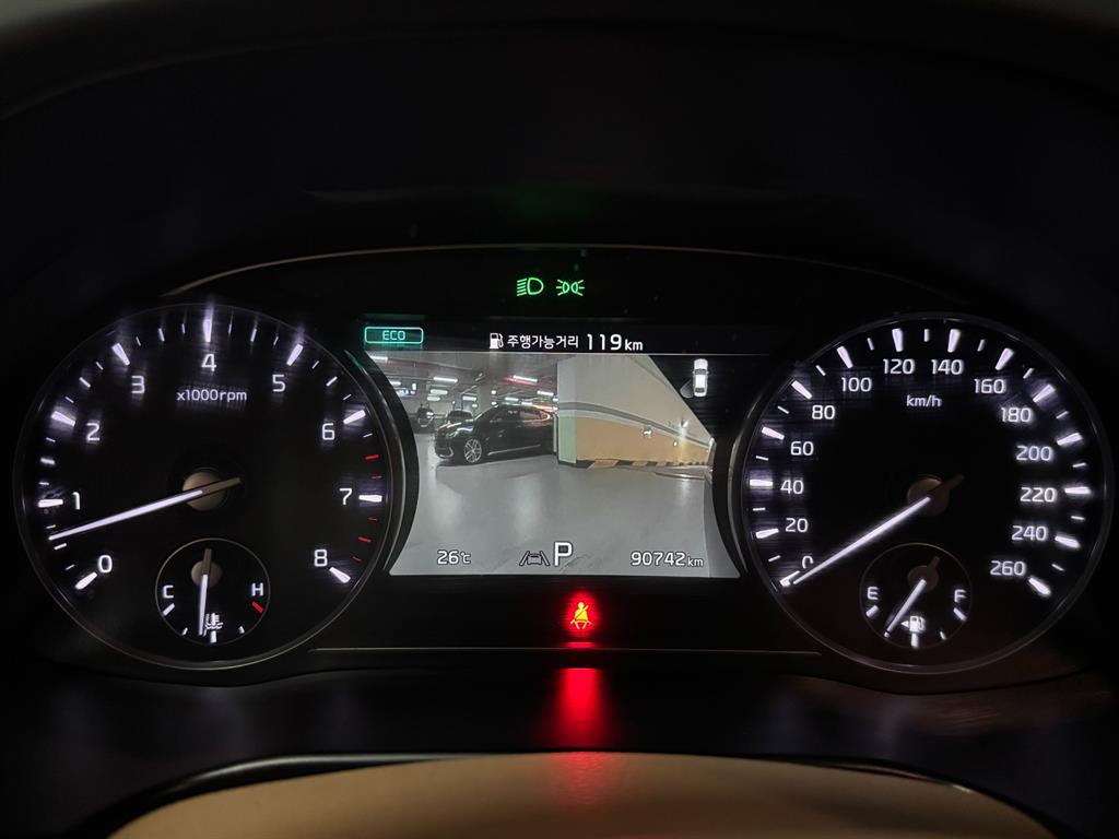 Kia K9 — photo 09