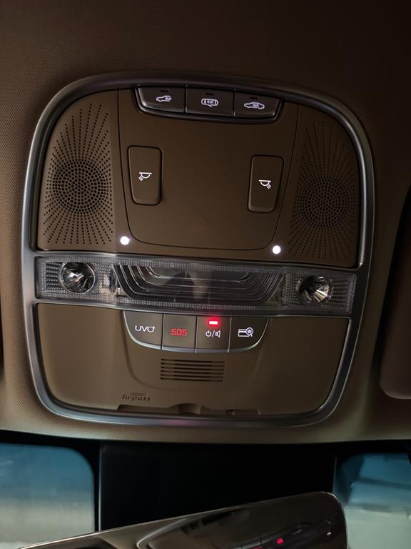 Kia K9 — photo 14