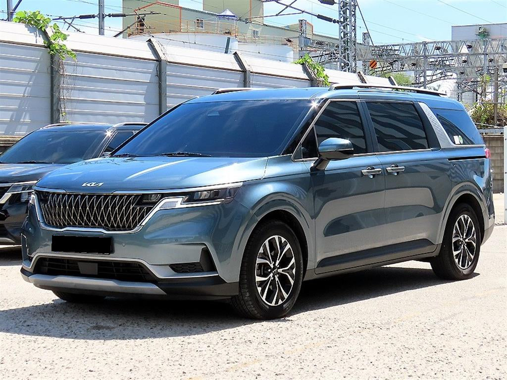 Kia Carnival — photo 01