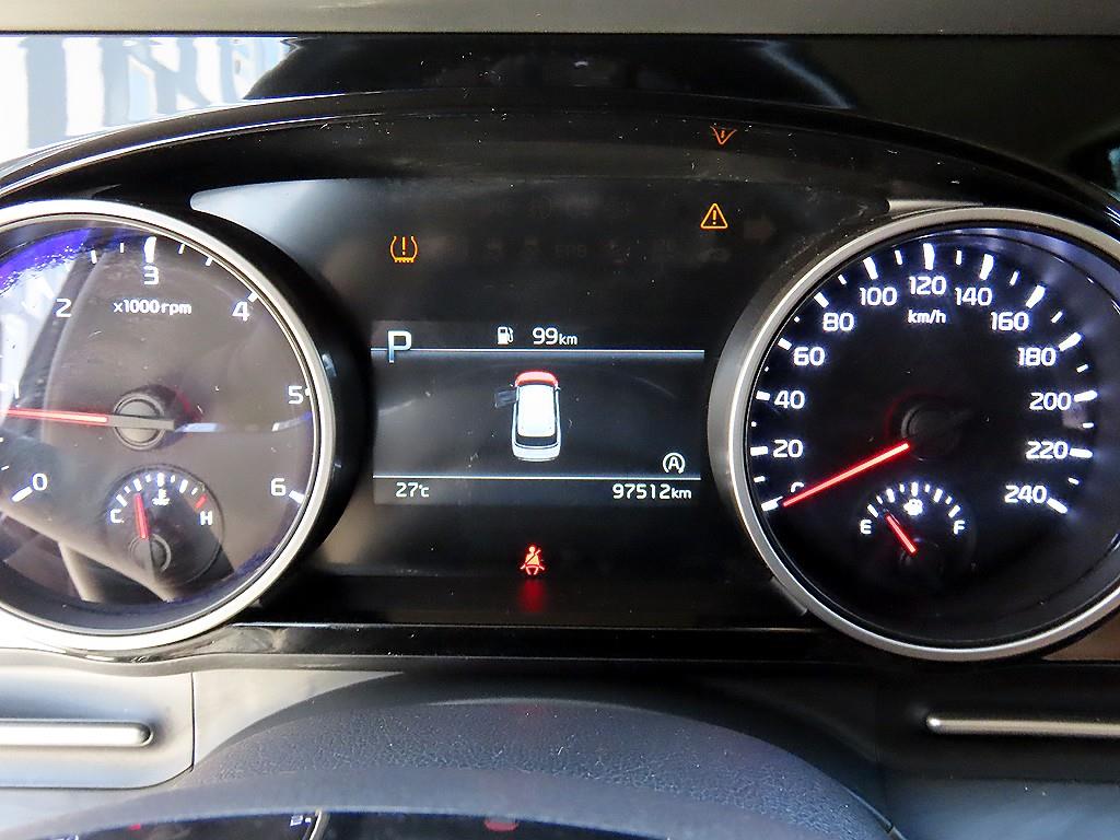 Kia Carnival — photo 10