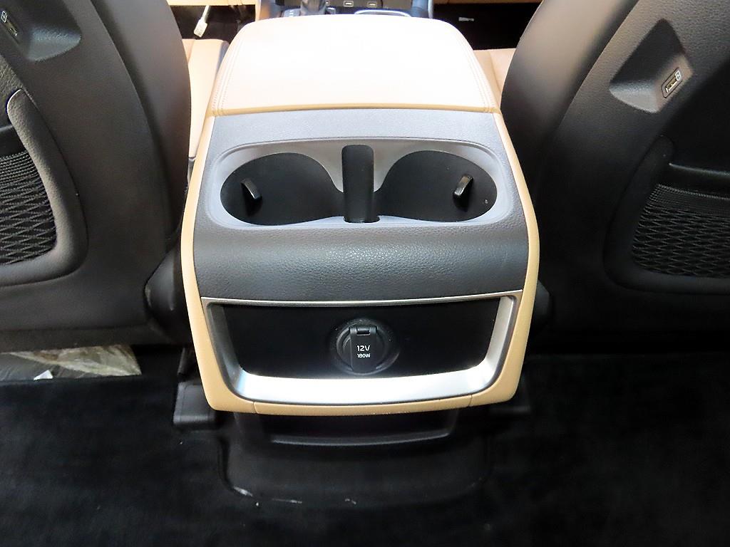 Kia Carnival — photo 17