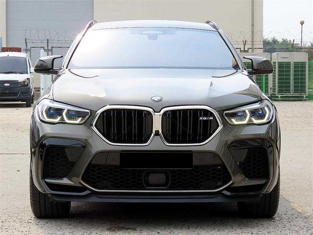 BMW X6M — photo 01