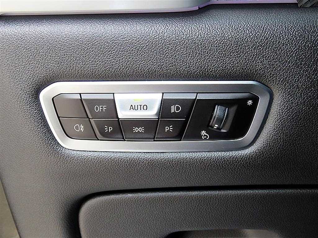BMW X6M — photo 13