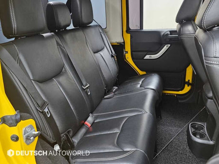 Jeep Wrangler — photo 12
