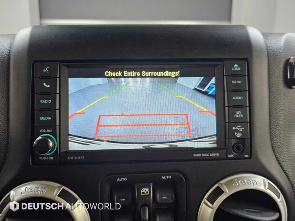 Jeep Wrangler — photo 15