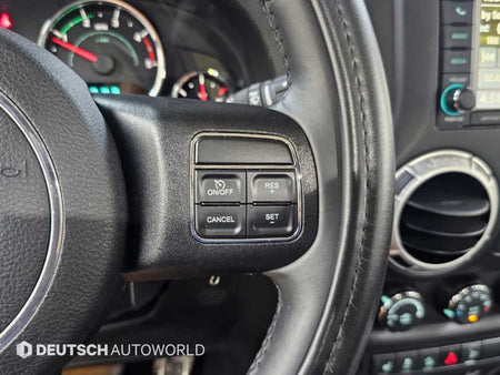 Jeep Wrangler — photo 17