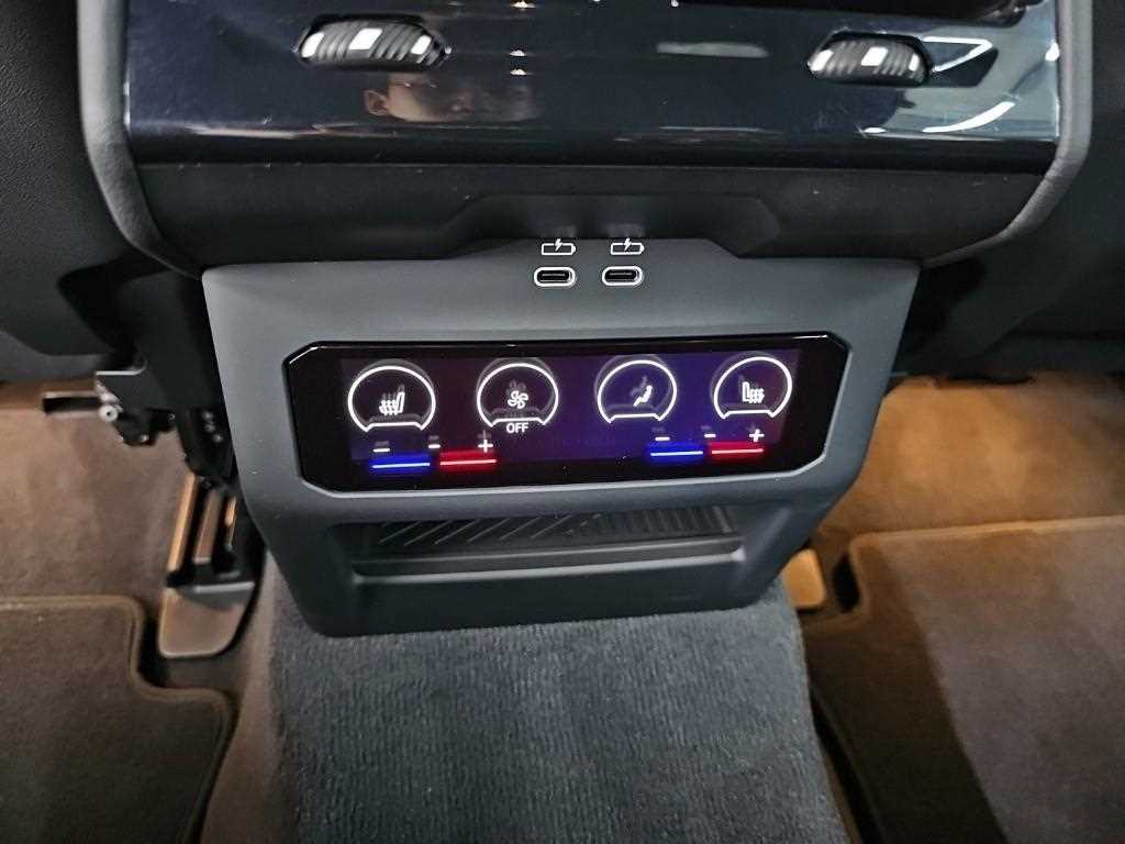 BMW M5 — photo 12