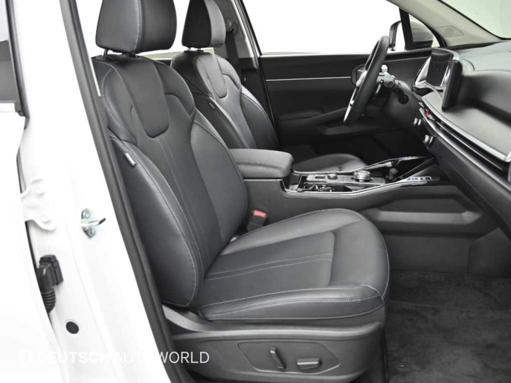 Kia Sorento — photo 10