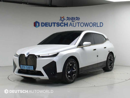 BMW iX — photo 02