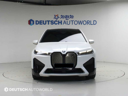 BMW iX — photo 04