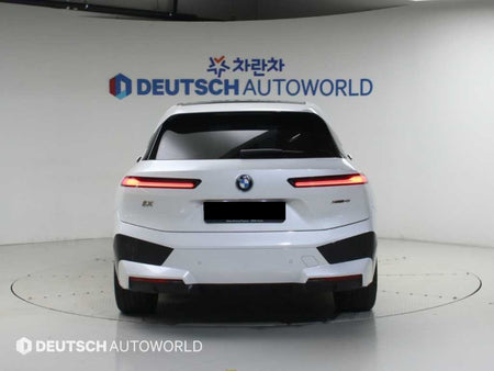 BMW iX — photo 05