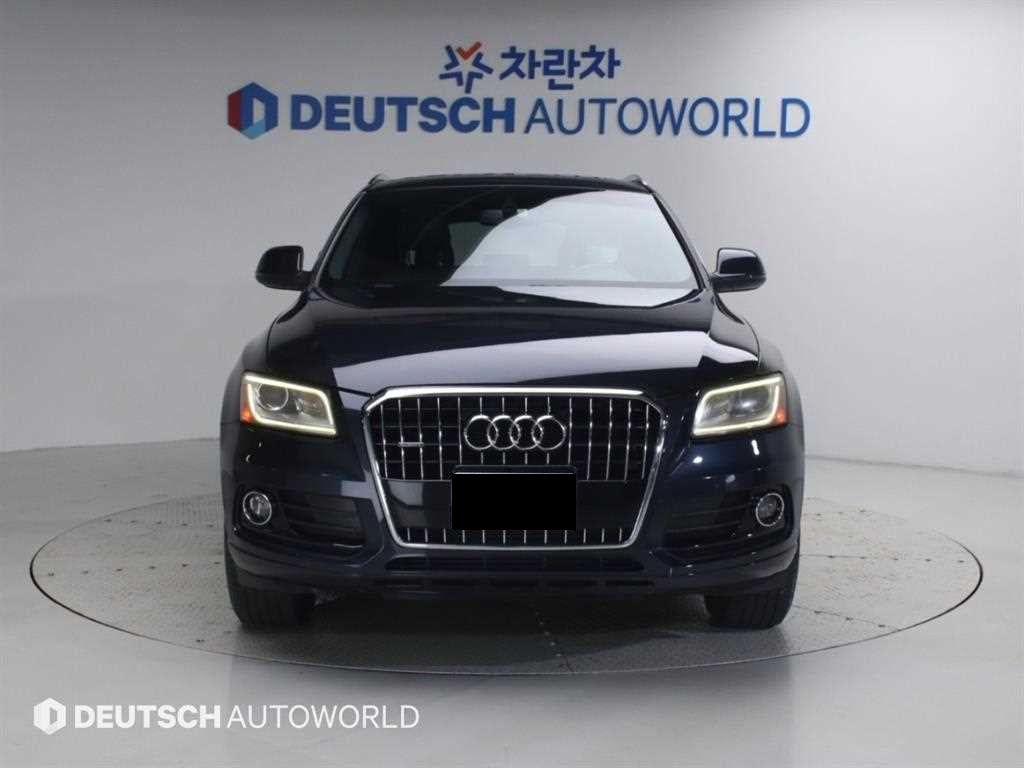 Audi Q5 — photo 03