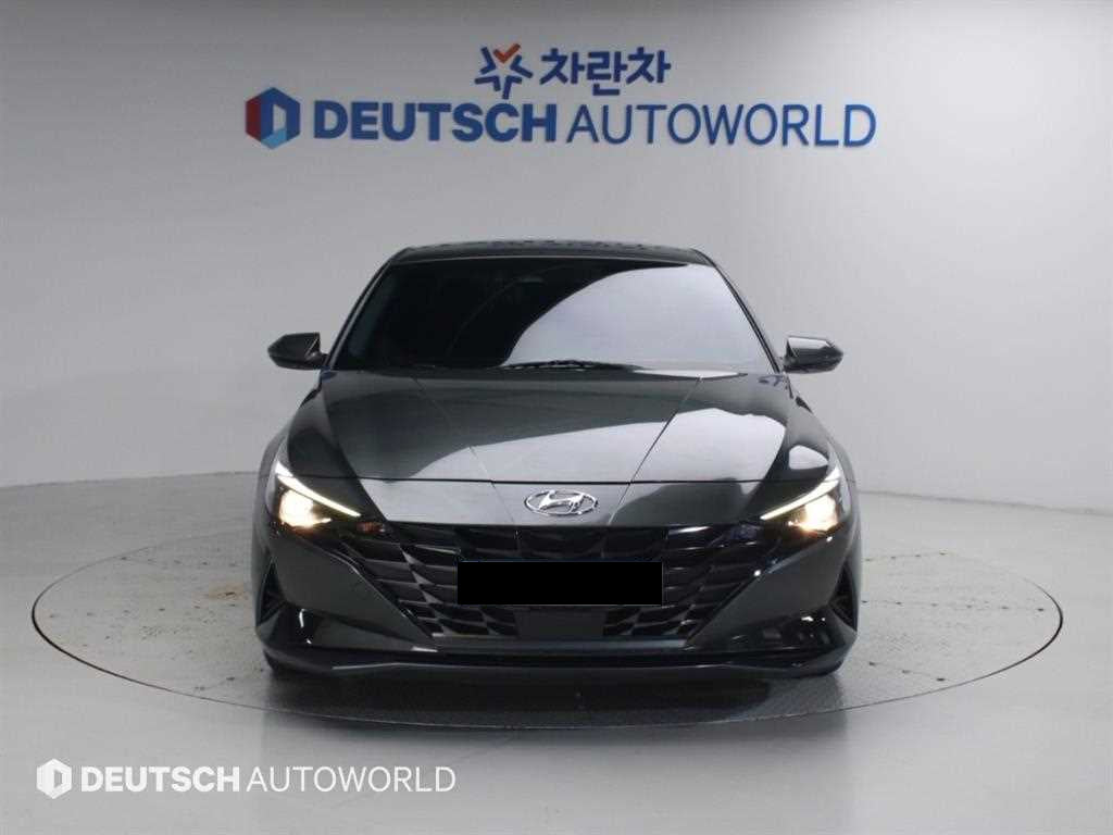 Hyundai Avante — photo 03