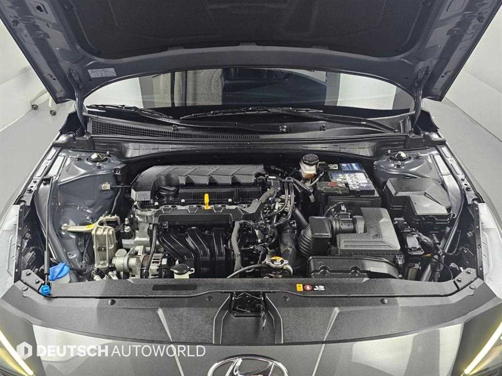 Hyundai Avante — photo 06